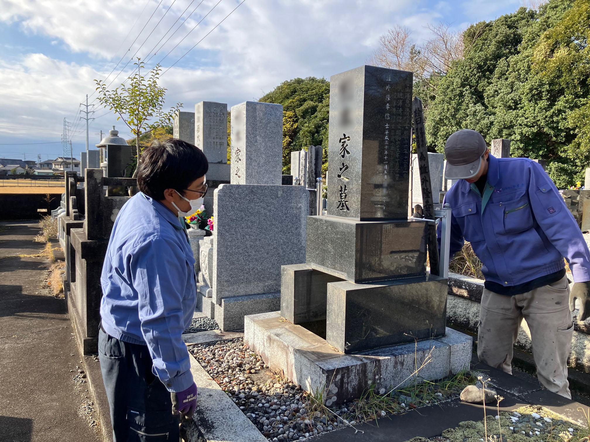 墓じまいと供養塔への納骨